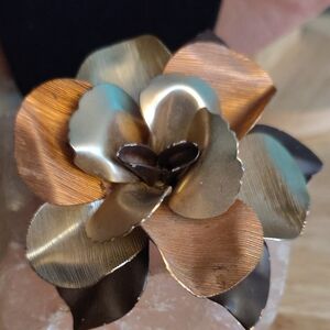 Chic Metallic Flower Brooch